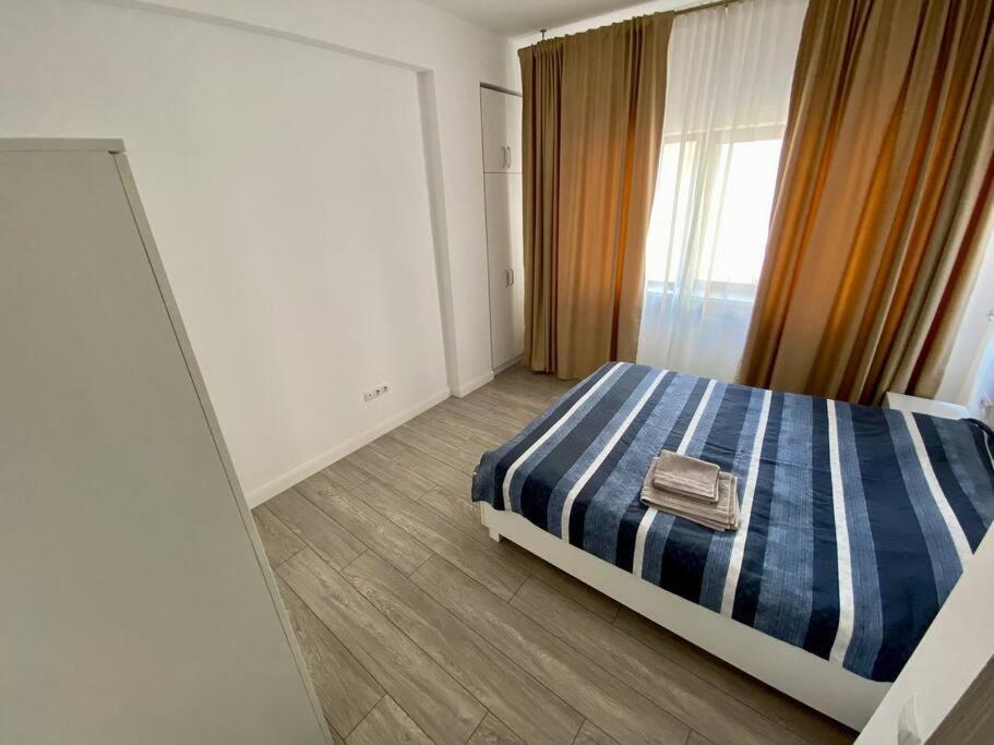 Cozy Central Apartment With 2 Rooms Бухарест Экстерьер фото