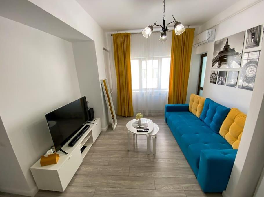 Cozy Central Apartment With 2 Rooms Бухарест Экстерьер фото